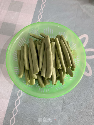 四季豆焖排骨步骤8