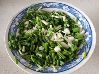 香葱炒鸡蛋步骤1