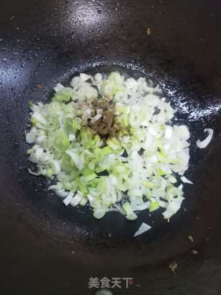 嫩滑鲜香酱油炒蛋步骤5
