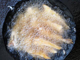 酥炸吉头鱼步骤7
