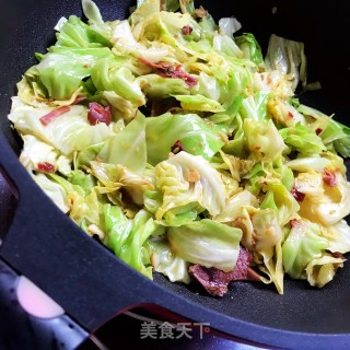 火腿炒手撕包菜步骤7