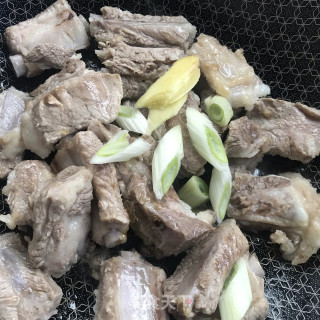 土锅啤酒炖排骨步骤4