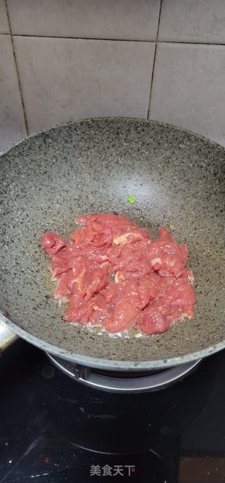 牛肉炒白洋葱步骤7