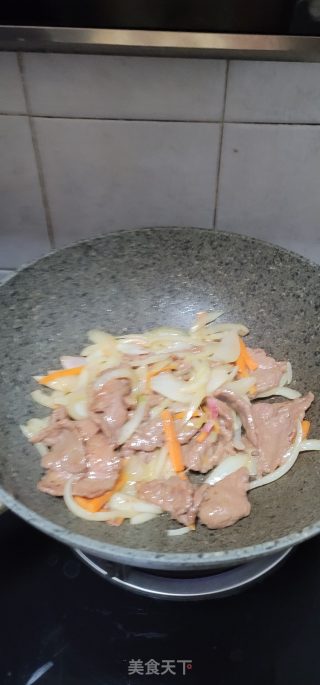 牛肉炒白洋葱步骤10