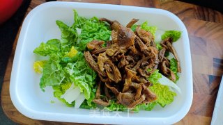 极简不失美味——榛蘑炒奶白菜步骤6