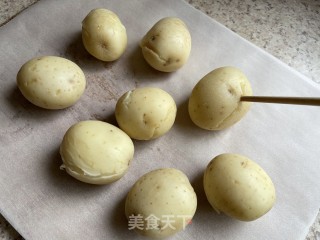 黑椒盐煎土豆步骤1