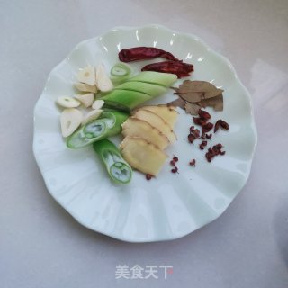 酱烧鱼头步骤2