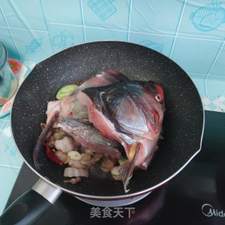 酱烧鱼头步骤7