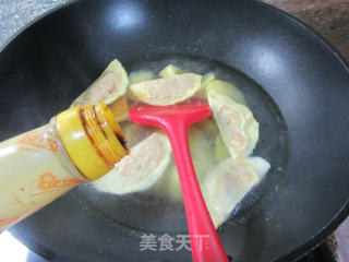 蛋饺烧土豆步骤6 蛋饺烧土豆步骤6