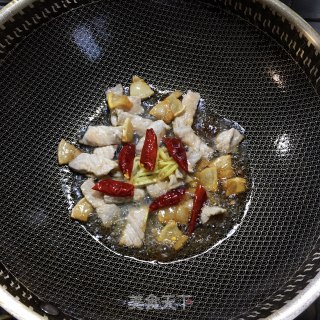 肉片炒菱角步骤2 肉片炒菱角步骤2