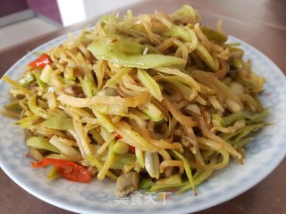 梅豆炒白萝卜丝步骤6