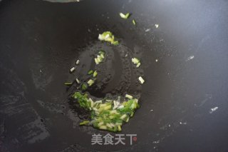 藤椒莴笋炒蛋步骤7