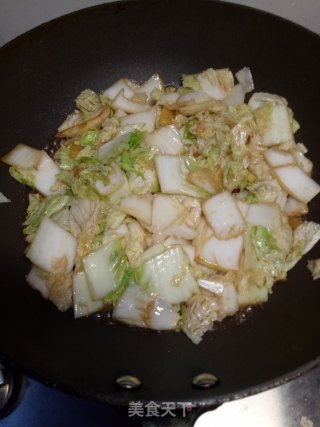白菜肉丸炖粉条步骤3 白菜肉丸炖粉条步骤3