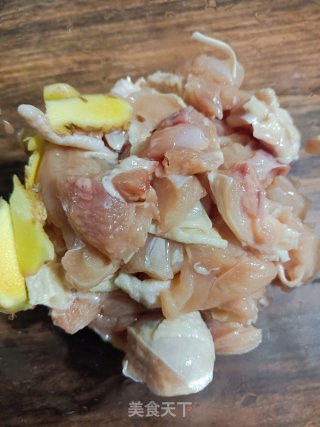 爆炒鸡腿肉步骤3