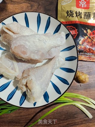 爆炒鸡腿肉步骤1