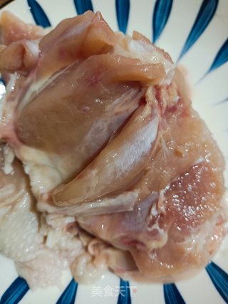 爆炒鸡腿肉步骤2