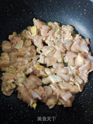爆炒鸡腿肉步骤7