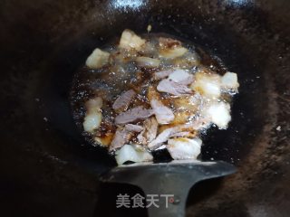 回锅肉炒辣椒步骤5