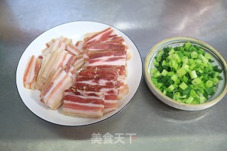 腊肉蒸雪里蕻步骤3