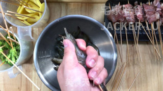家常钵钵鸡，简单方便，随便煮点什么都好吃，自己做吃到撑。步骤4