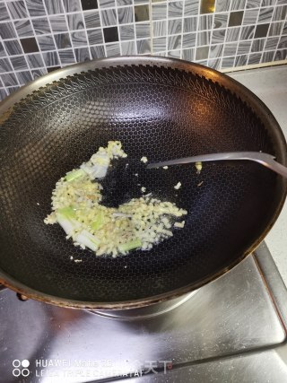 姜葱炒蟹步骤2