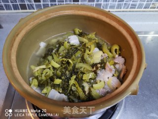 酸菜粉肠煲步骤7