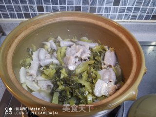 酸菜粉肠煲步骤9