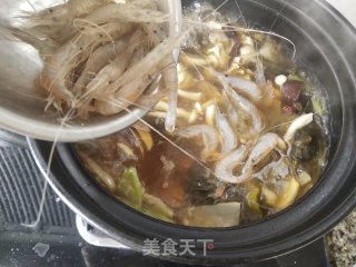 想偷懒，就一锅酸菜海鲜锅足也步骤13