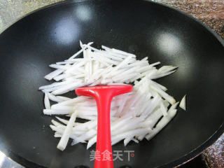 萝卜丝炒白虾米步骤6