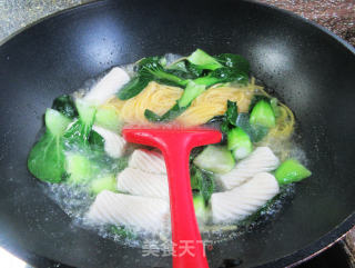 包心鱼卷青菜玉米面条步骤5