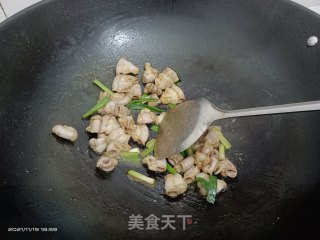爆炒猪小肠步骤5
