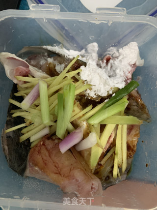 豆腐鱼头煲步骤1