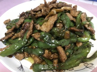 螺丝椒炒肉步骤4