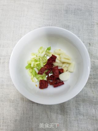 醋溜西葫芦步骤2