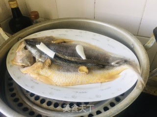 清蒸大黄鱼步骤3