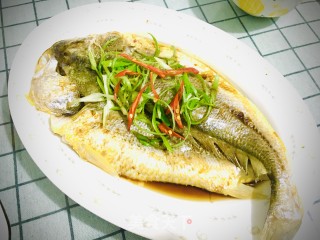 清蒸大黄鱼步骤10