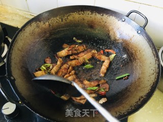 红烧肉白菜炖土豆步骤3