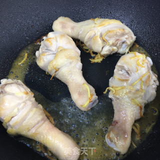 茶树菇板栗烧鸡腿步骤6