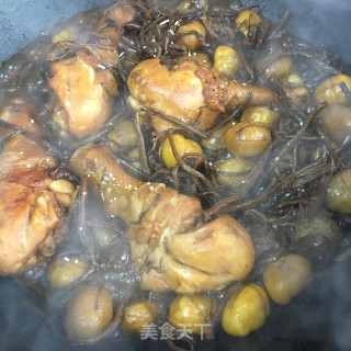 茶树菇板栗烧鸡腿步骤10