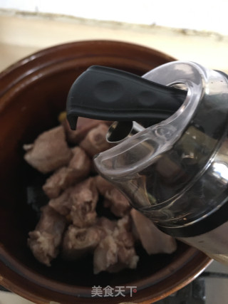 鲍鱼焖排骨步骤5