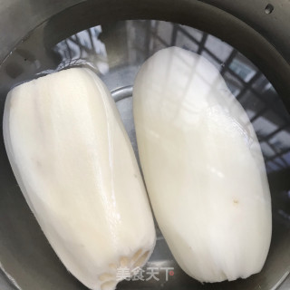 辣皮子炒藕片步骤1