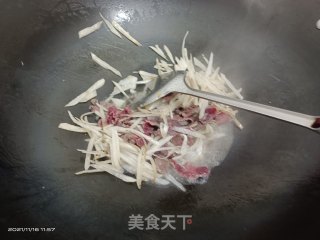 萝卜牛肉步骤4