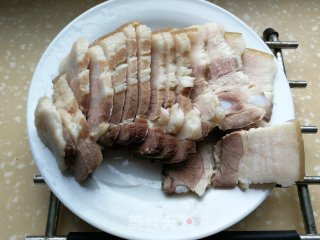 白菜炒回锅肉步骤4