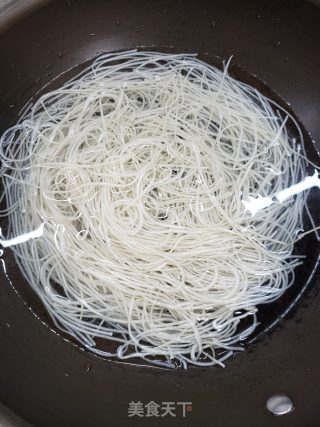 素炖白菜粉条步骤2