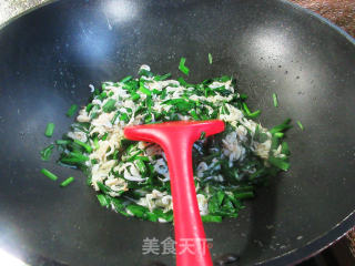 韭菜炒白虾米步骤6
