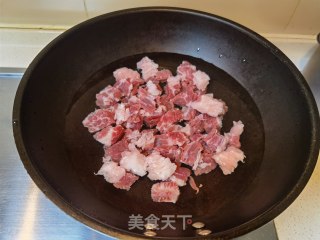 咖喱炖土豆牛肉步骤2