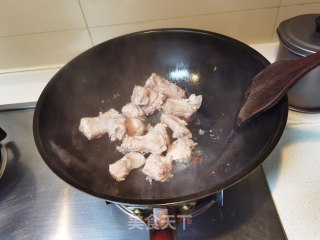 排骨炖黄金勾豆角步骤7