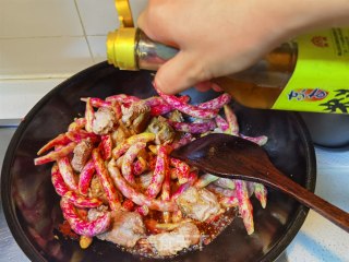 排骨炖黄金勾豆角步骤12