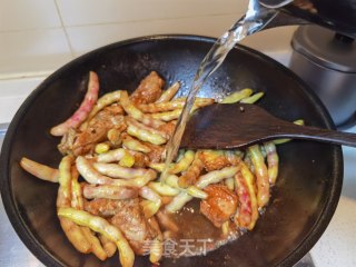 排骨炖黄金勾豆角步骤14