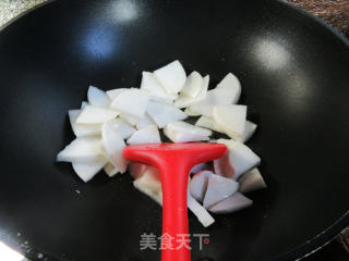 鸭肝炒萝卜步骤5